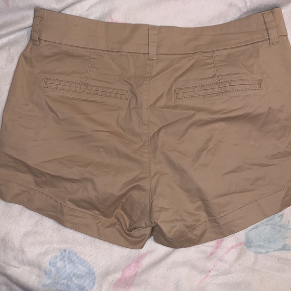 Dressy shirts, tan, size 4. Worn maybe once. Old navy - Picture 2 of 2